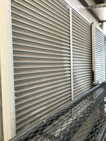 雨戸洗浄前