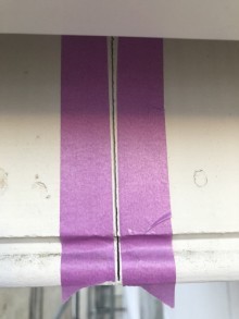 破風板部コーキング前