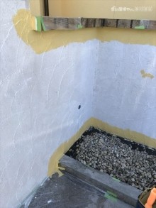 塀中塗り