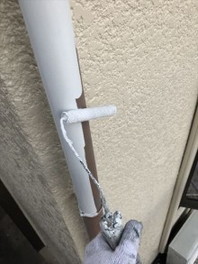 縦樋塗装中