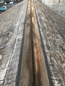 屋根棟板金破損