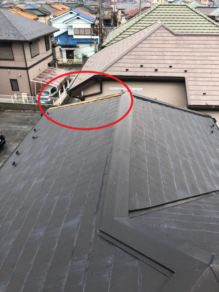 屋根棟板金破損