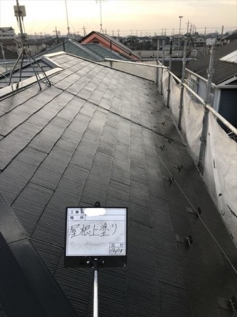屋根上塗り完了