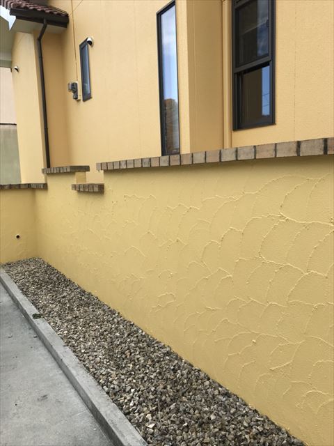 塀上塗り完了